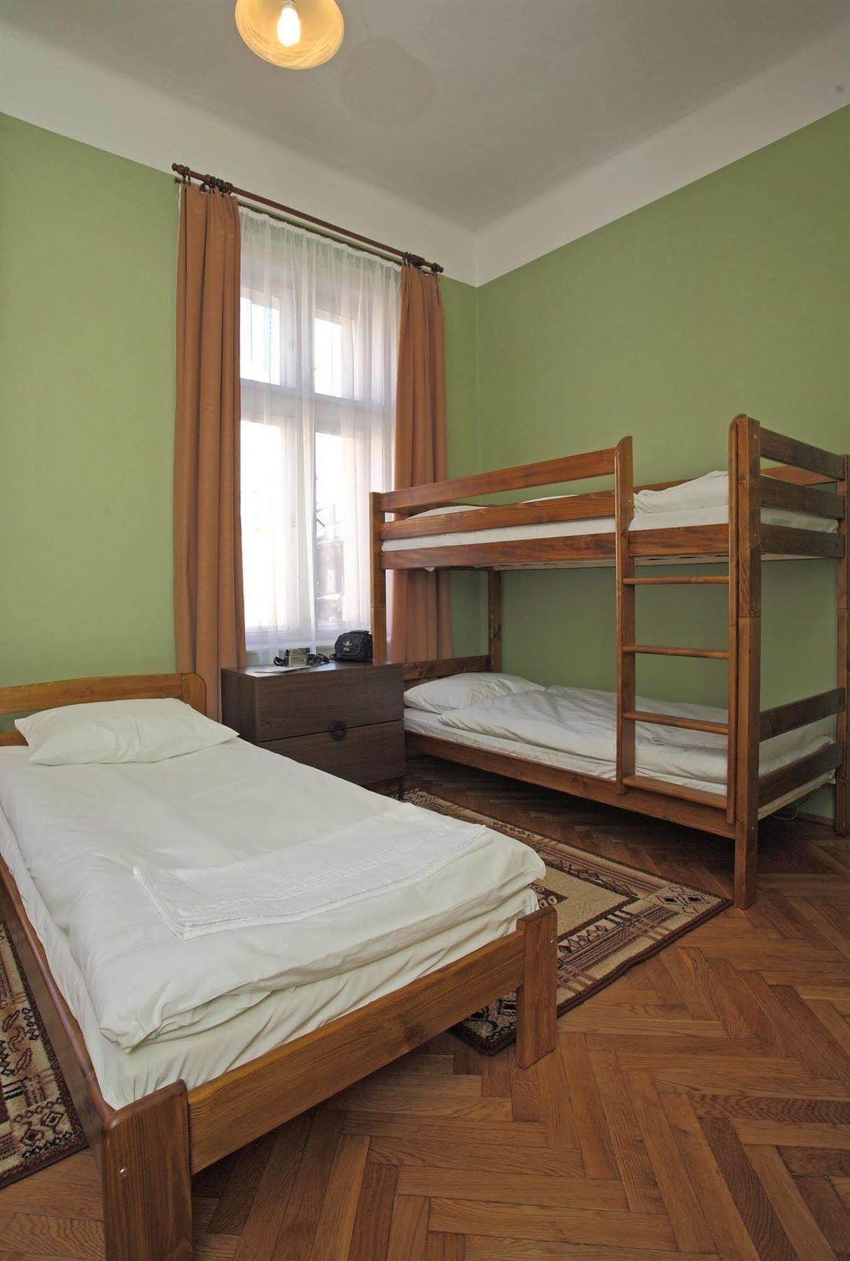 Enigma Hostel Kraków Eksteriør billede