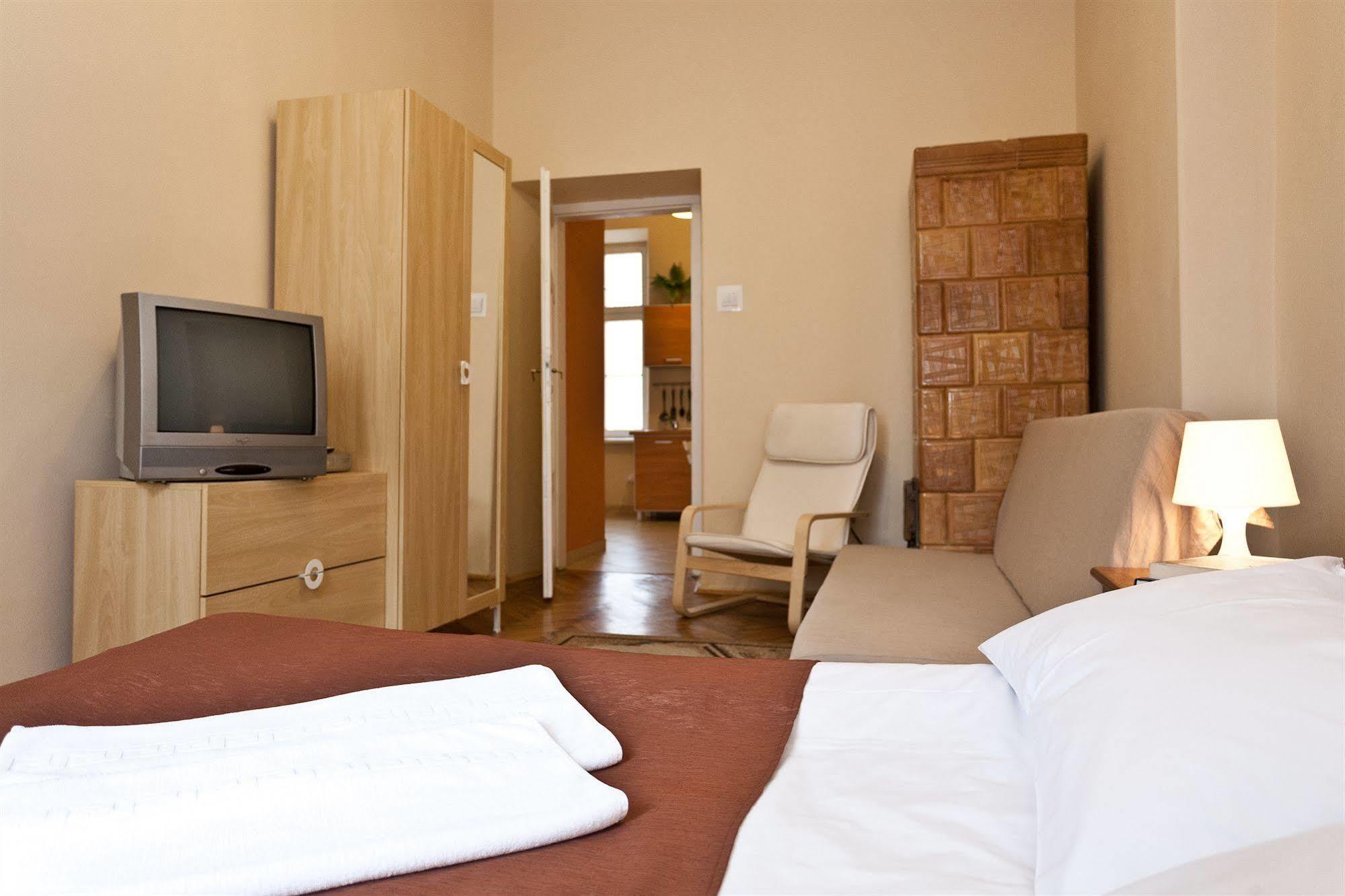 Enigma Hostel Kraków Eksteriør billede