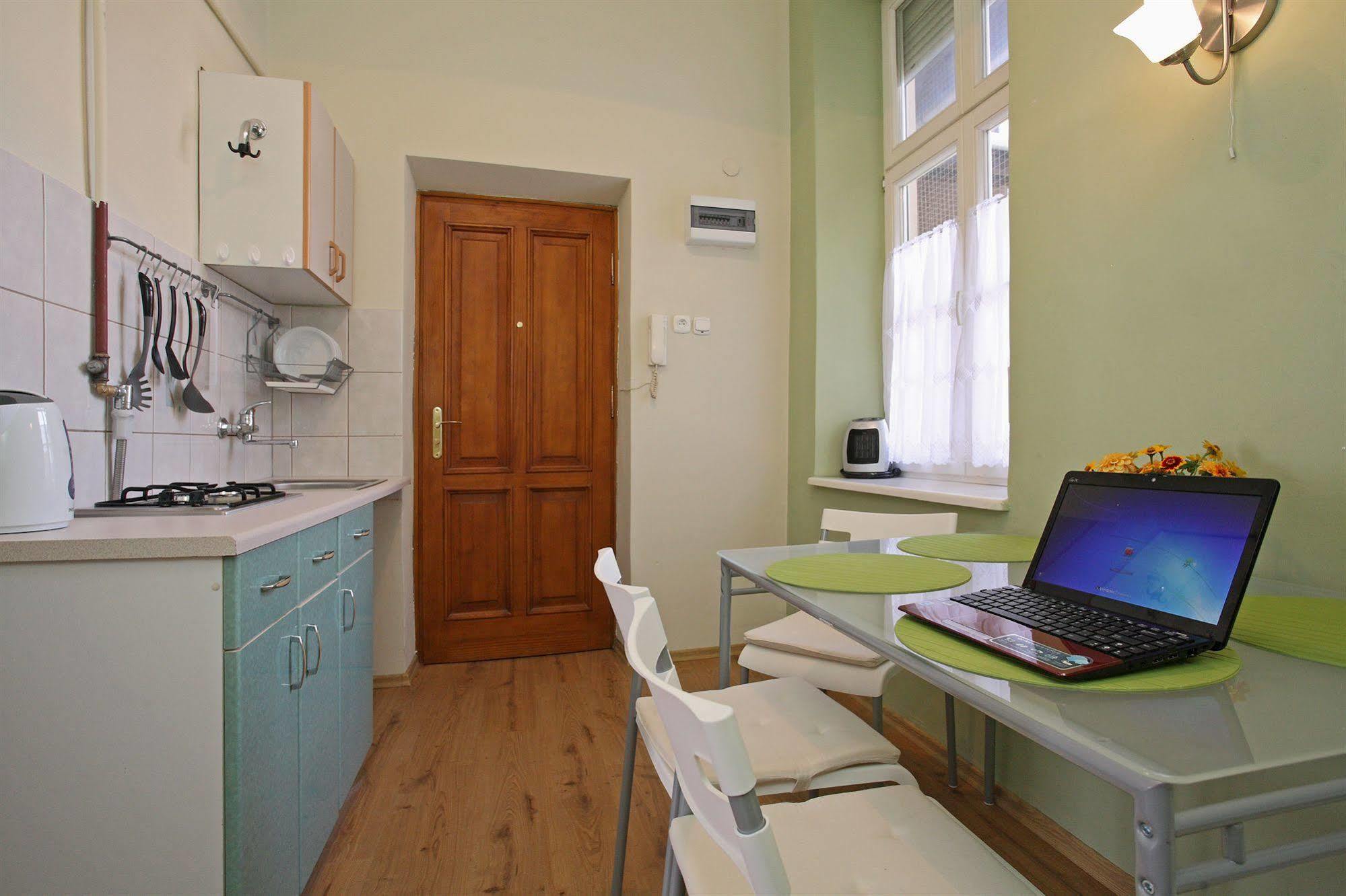 Enigma Hostel Kraków Eksteriør billede